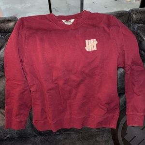 Large undefeated crewneck